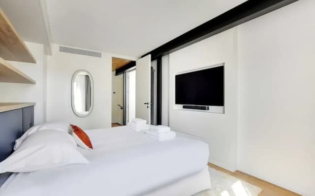 Exceptional apt With A/C - 2bd/4p - Parc Monceau - photo 2