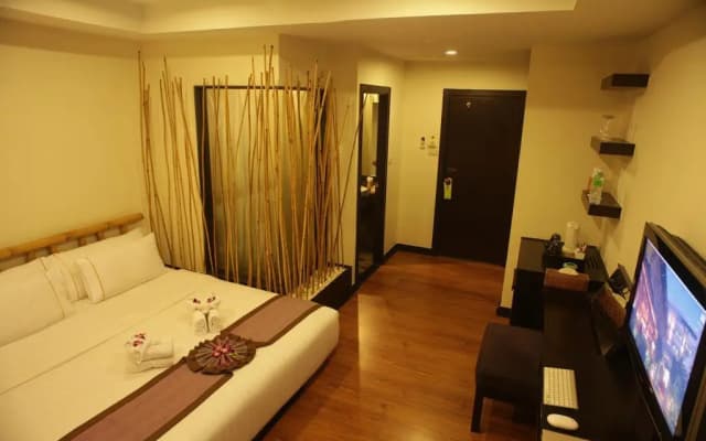 Bamboo House Phuket Hotel - photo 5