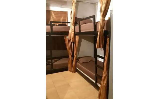 VR Hostel Khaosan - photo 5