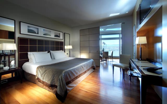Eurostars Grand Marina - photo 4