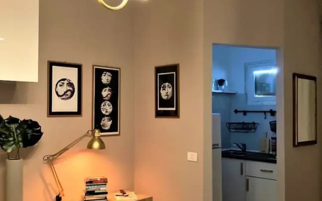 Bright studio with balcony - Visconti 14 - photo 4