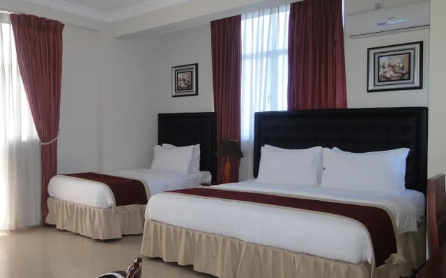 Lazaani Hotel Colombo - photo 3