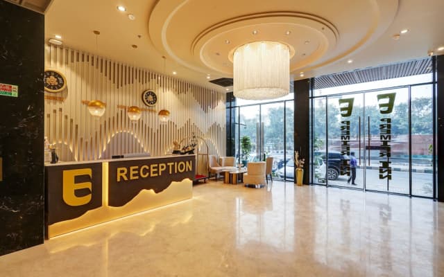 Hotel Premier Inn - photo 2