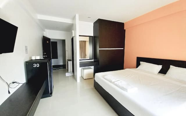Ruan Plaisoi Apartment - photo 2