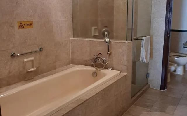 Empire Suites @ Times Square - photo 5