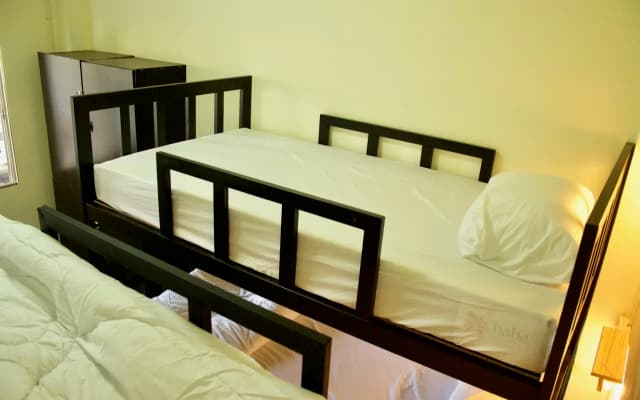 Arch riverside hostel - photo 5