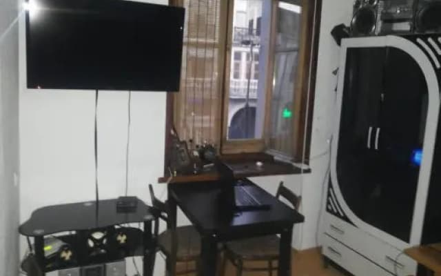 Hostel in Italian Yard - photo 2