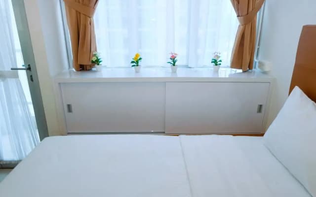 Exquisite Studio Room Capitol Park Residence - photo 5