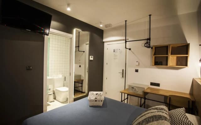Hostal CC Malasaña - photo 4