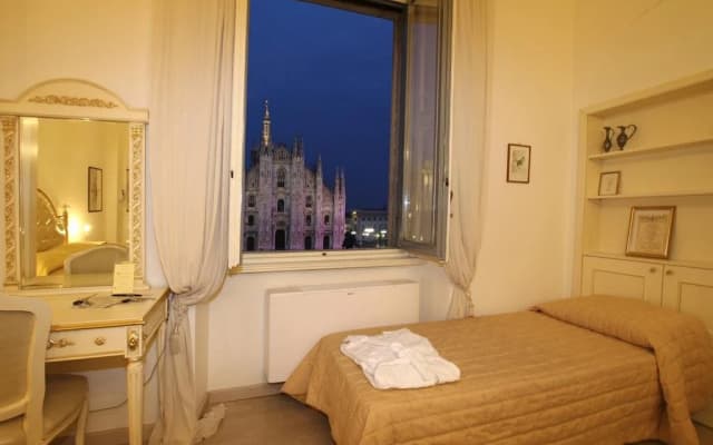 Glamour Apartments - photo 5