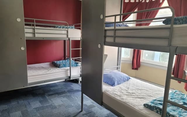 Ansonia Hotel - Hostel - photo 3