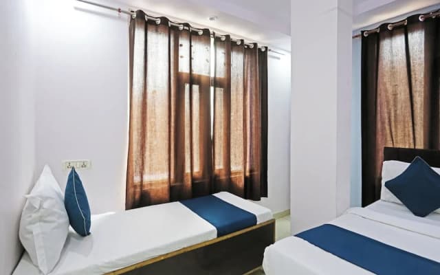 Hotel Raaso Inn Laxminagar BY Arrow - photo 2