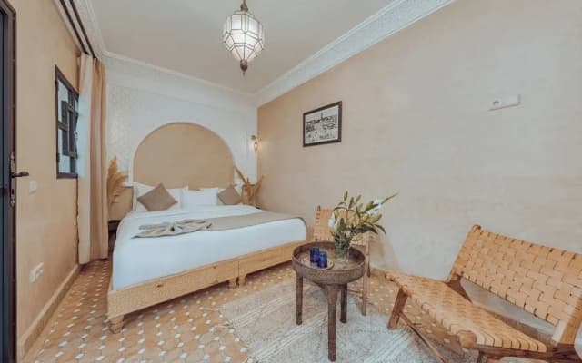 Riad Valentine - photo 4