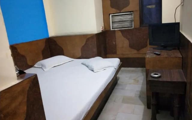 Mahesh Hotel - photo 5