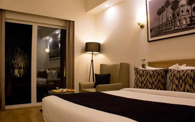 Lemon Tree Premier, City Centre, Gurugram - photo 2