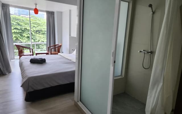 B & B Patong Beach House - photo 2