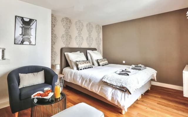 Love Nest in Saint Germain - photo 5