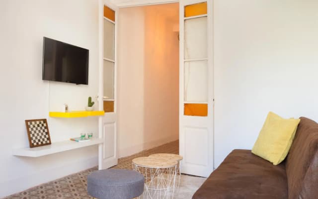 Consell Cent Apartments - photo 2
