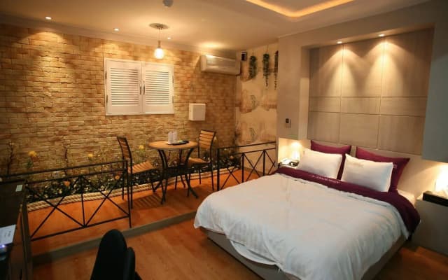 Amourex Hotel - photo 4