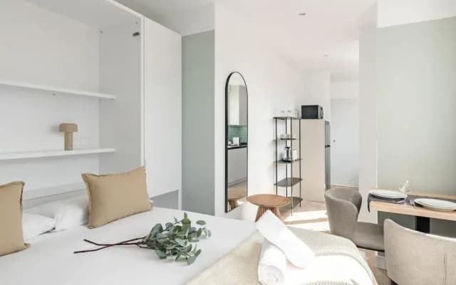 Arturo Soria Stays by Charming - photo 5