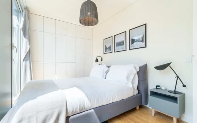 Modern 1BD w AC & Balcony - photo 5