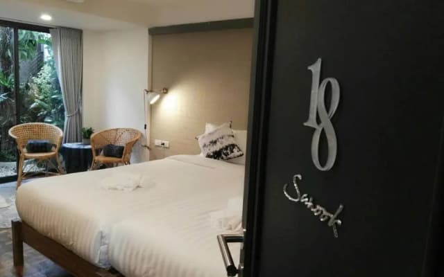 18 In Town Homestay - photo 2
