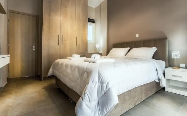 Spacious 3-Bedroom Apartment 90M From Train - photo 3