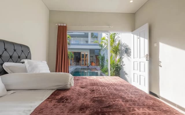 Roses Bali Homestay - photo 2