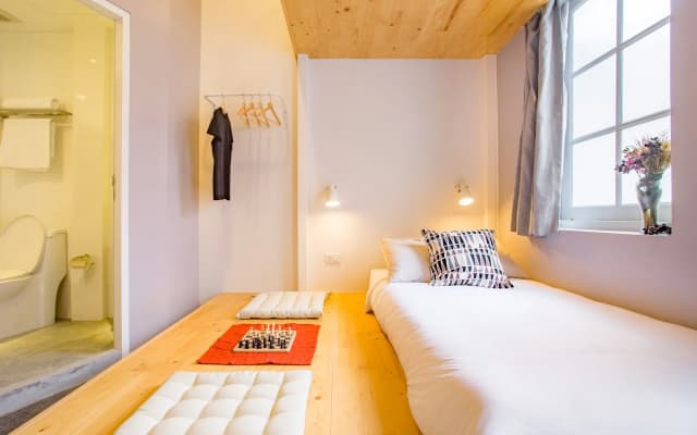 Nornyaowarat Hostel - photo 5