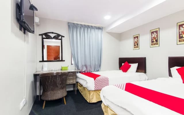 OYO 423 BMS Hotel - photo 4