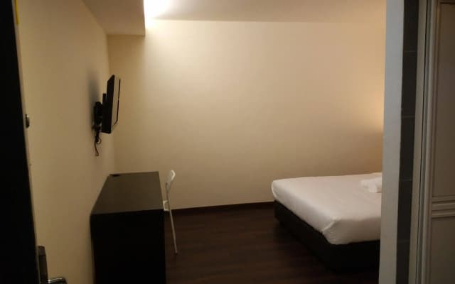Dream Garden Hotel - photo 3