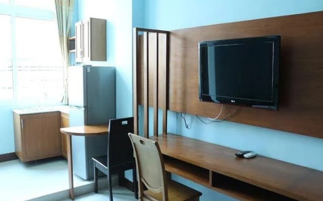 The Miracle Hotel - photo 5