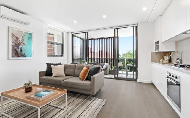 Azure Apartments by Urban Rest - photo 2