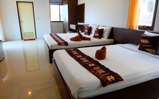 Impress Boutique Hotel - photo 3