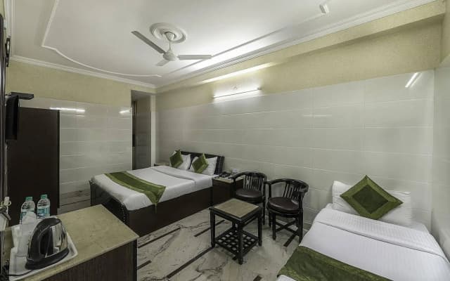 Treebo Trend Singh Sons Karol Bagh - photo 3