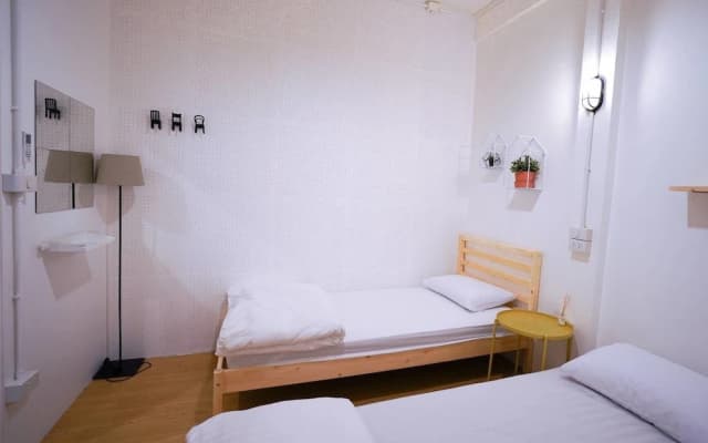 Simple to Sleep Hostel - photo 2