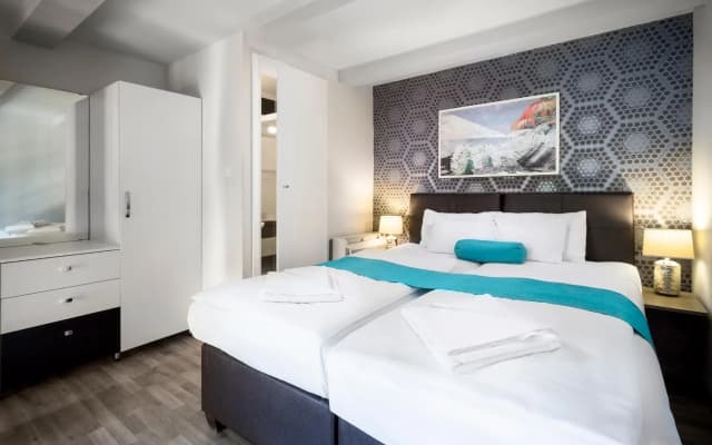Hotel Mika Downtown - photo 3