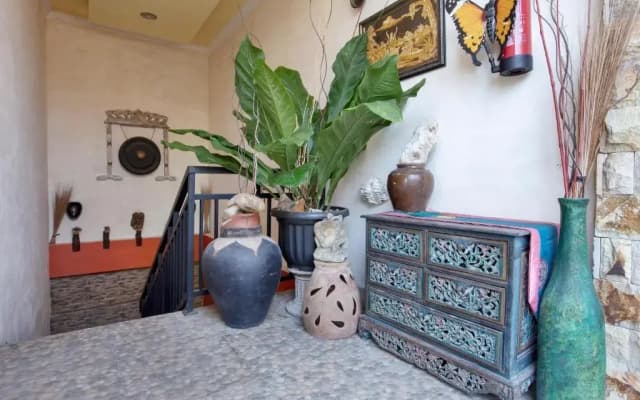OYO 401 The Frog Homestay Sanur - photo 2