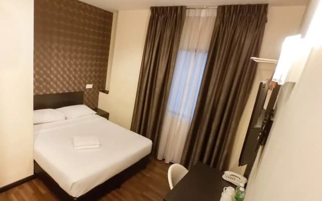 Erica Hotel - photo 2