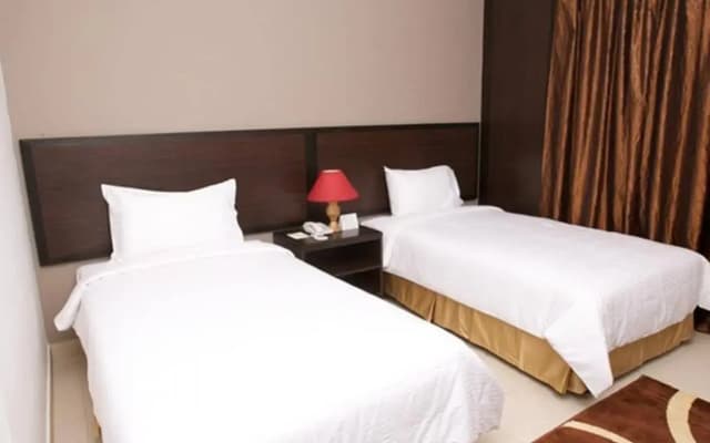Cherengin Hill Convention & Spa Resort - photo 3