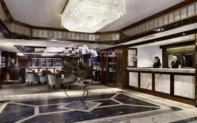 Blakemore Hyde Park - photo 2