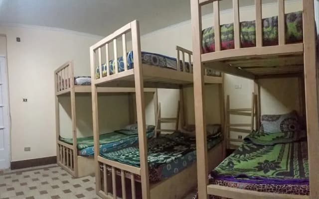 Castle Hotel - Hostel - photo 4