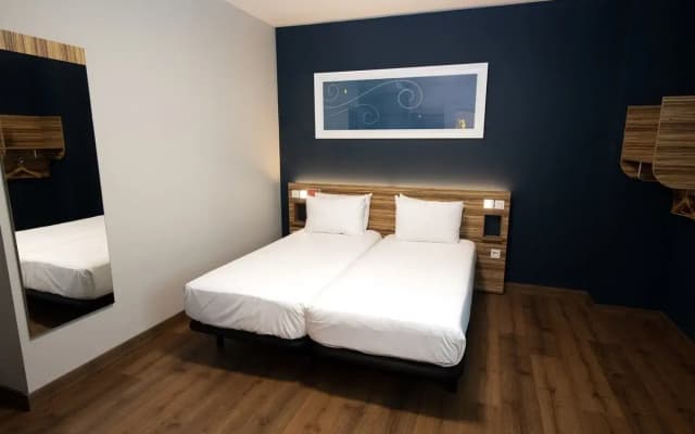Travelodge Madrid Metropolitano - photo 5