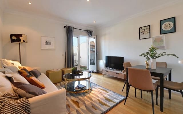 HOMEABOUT PUERTA DEL SOL Premium - photo 2