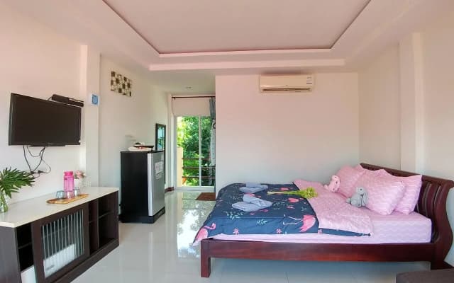 Koh Larn De Beach - photo 2
