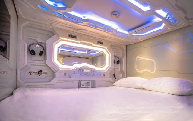The Capsule Hotel - photo 4