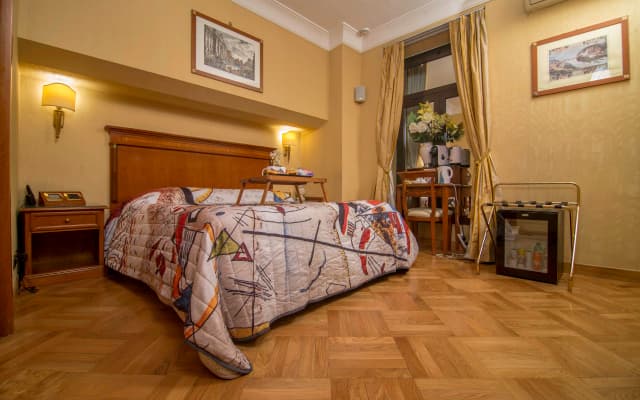 Luxury Rooms H 2000 Roma - photo 4
