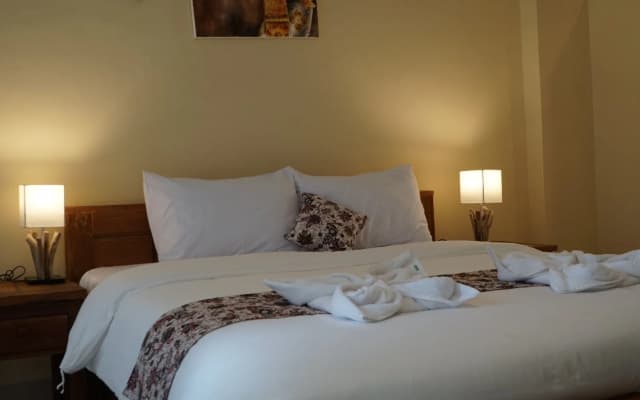 Oka's Guest House - photo 5
