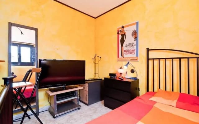 Chic & Sunny Apt. Historic District - Sol - photo 3