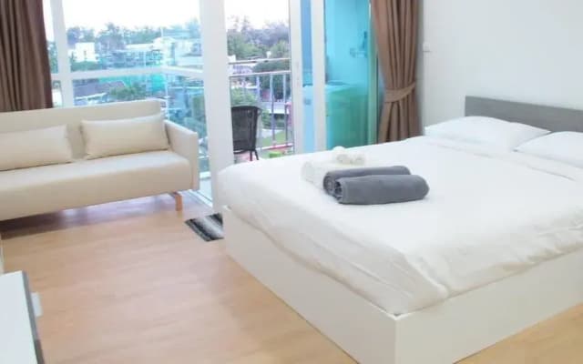 Ozone Condotel Apt 716 - photo 4